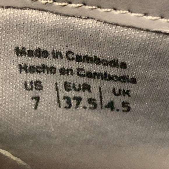 Call it Spring Ankle Lace Up Ankle Booties Stacked heel, grey faux suede Size 7 - Picture 7 of 16